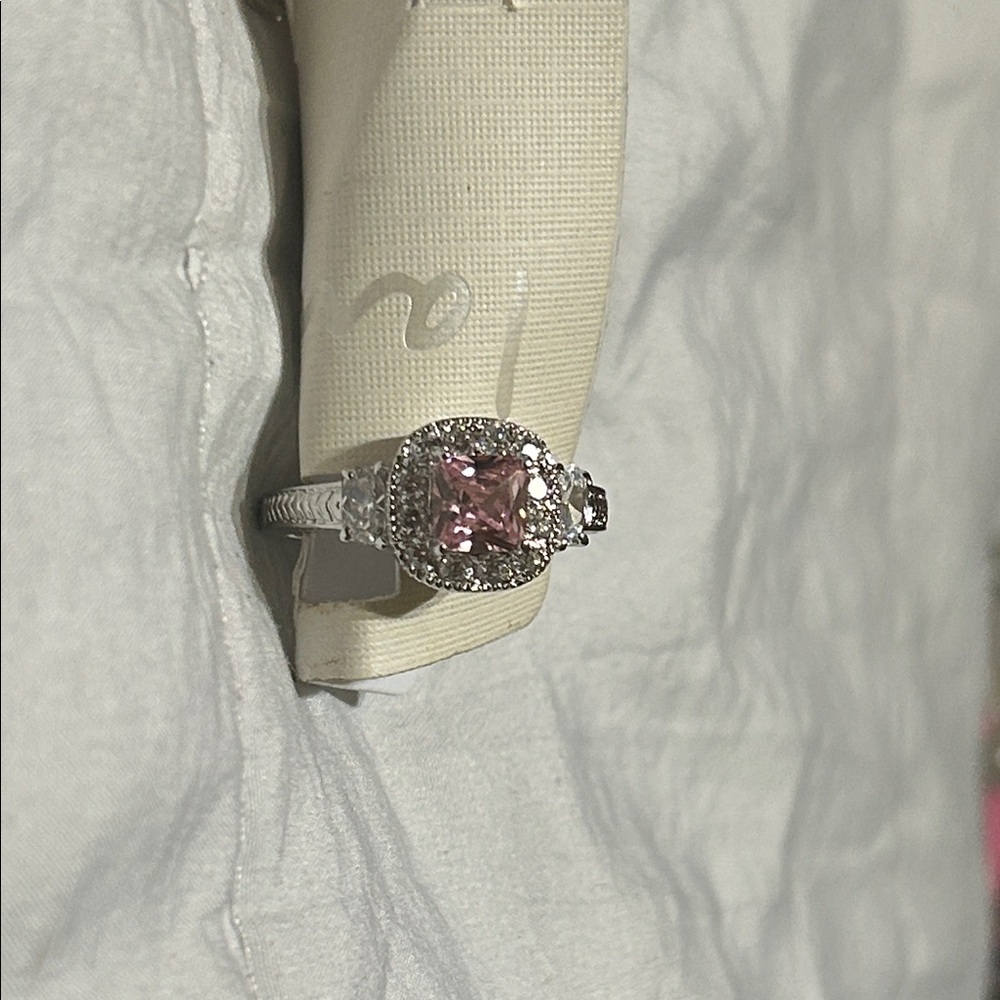 Elegant Pink and Silver Women's Ring